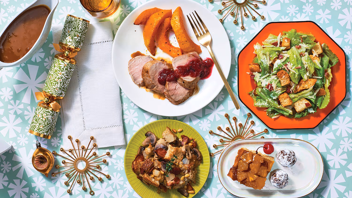 Creative_HolidayBooklet_RetroMenu